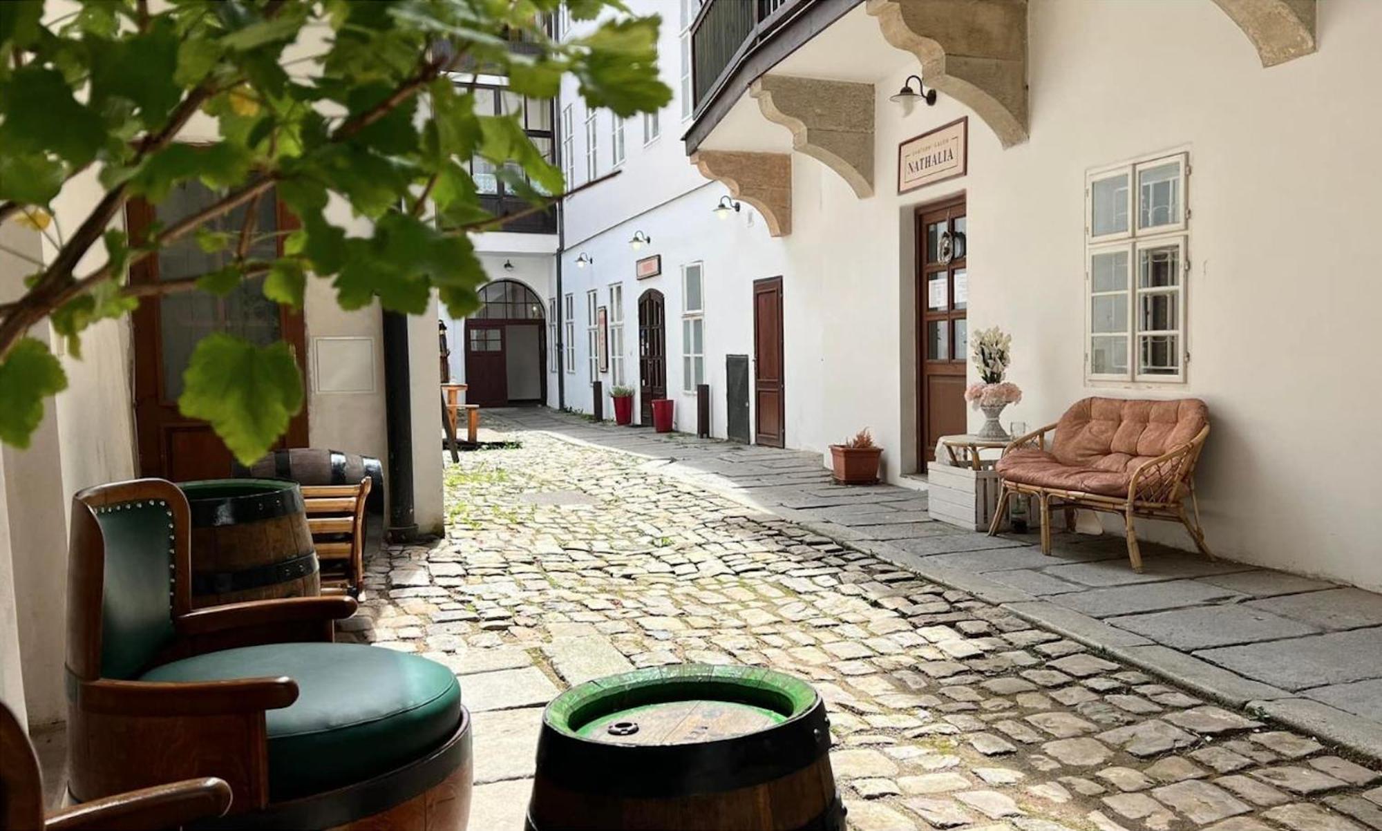 Spa Beerland - At The Golden Lamb Plzen Ngoại thất bức ảnh
